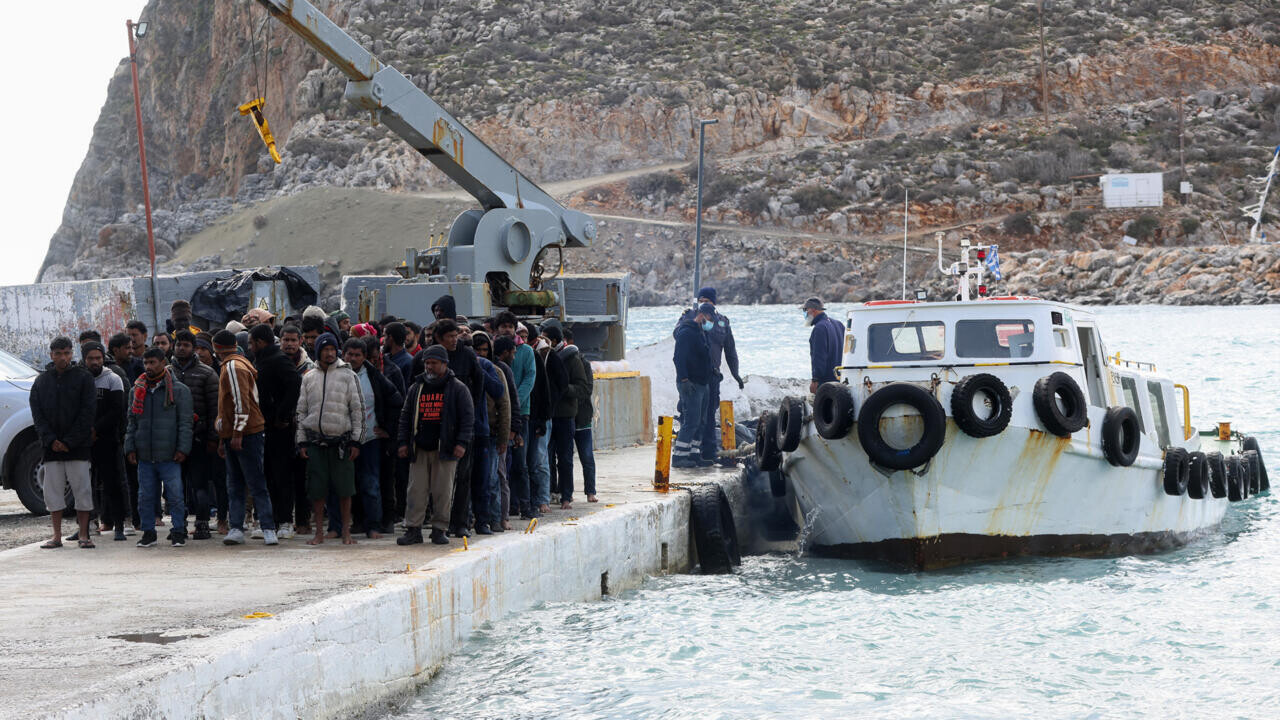 Twenty-two migrants die off Greek coast after six days at sea